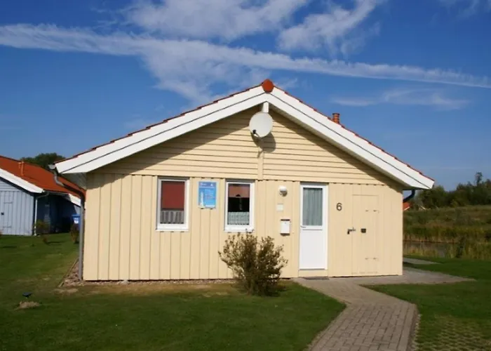 4 Personen Angler-ferienhaus Mit Privatem Bootsteg, Direkter Seelage, Kanu Und Sauna In 度假居