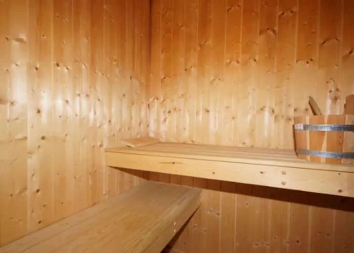 4 Personen Angler-ferienhaus Mit Privatem Bootsteg, Direkter Seelage, Kanu Und Sauna In * 奥滕多夫